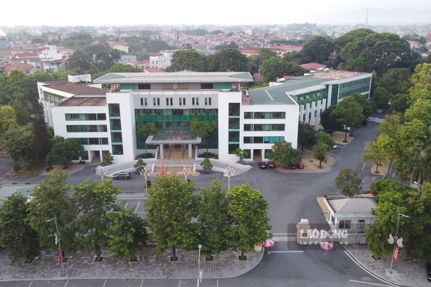 Phu Tho省人民委員会本部。写真:To Cong.