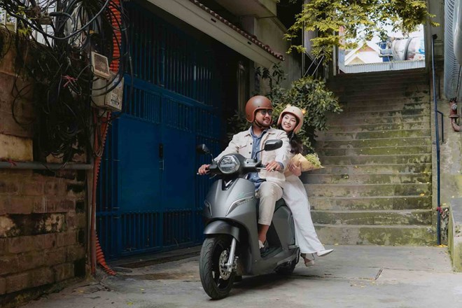 Electric motorbikes have received attention after the policy of banning motorbikes running on gasoline has begun. Photo: Phan Anh