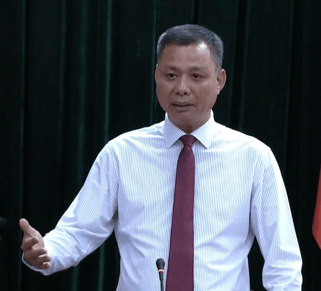 Ông Nguyễn Thành Công - Phó chủ tịch UBND tỉnh Sơn La trả lời chất vấn. Ảnh: Nguyễn Trường