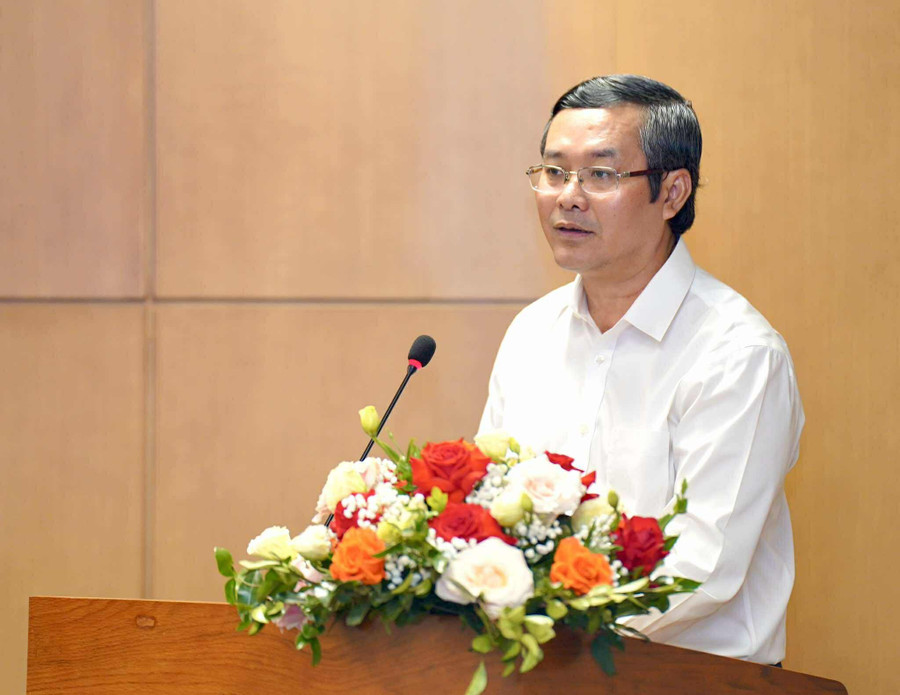 Thu truong Bo GDDT Nguyen Van Phuc phat bieu khai mac. Anh: Ban to chuc