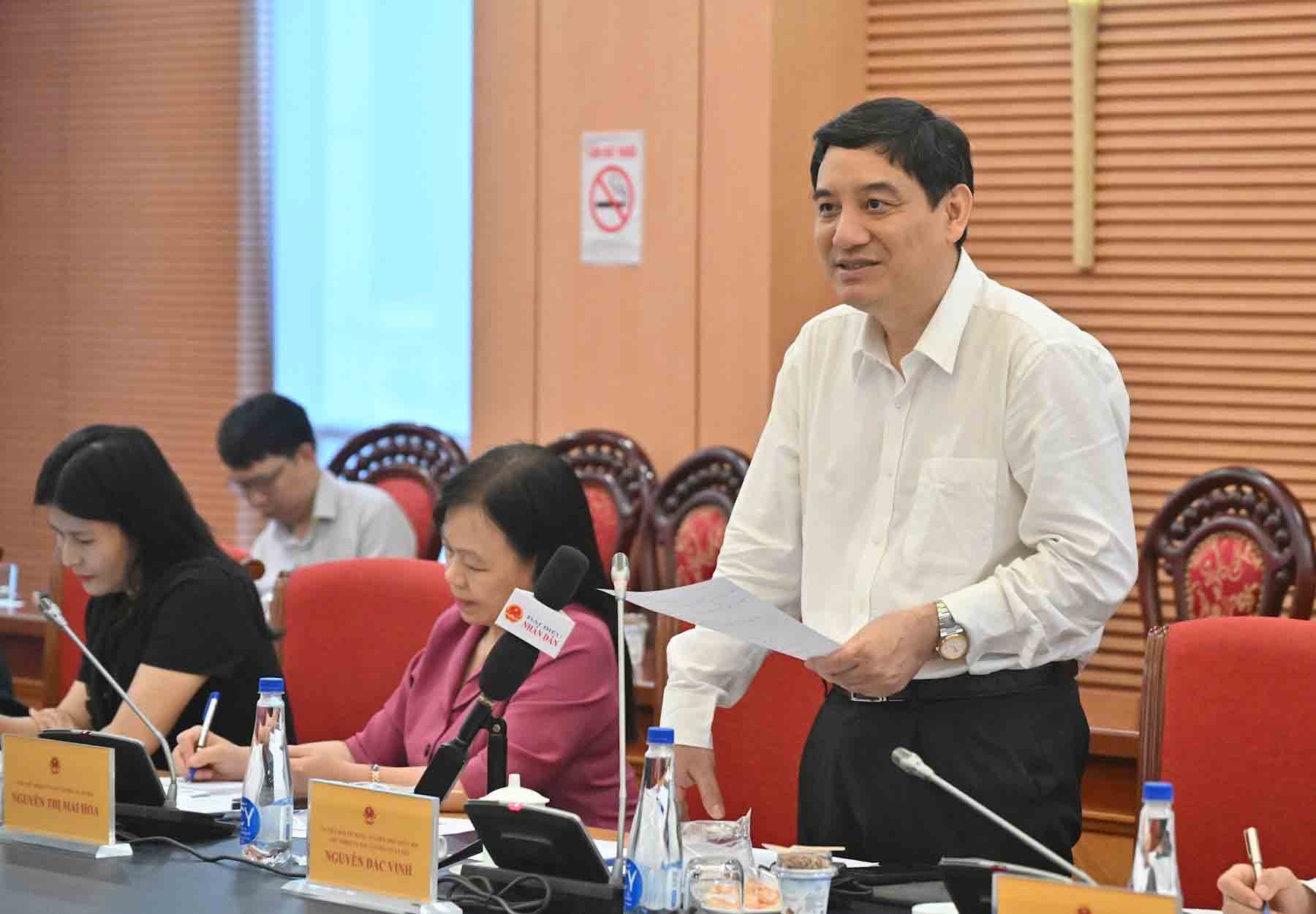 응우옌 닥 빈 문화사회위원회 위원장은 고품질 인적 자원이 국가가 빠르고 지속 가능하게 발전하는 데 핵심 요소라고 단언했습니다. 사진: 꽝 칸.