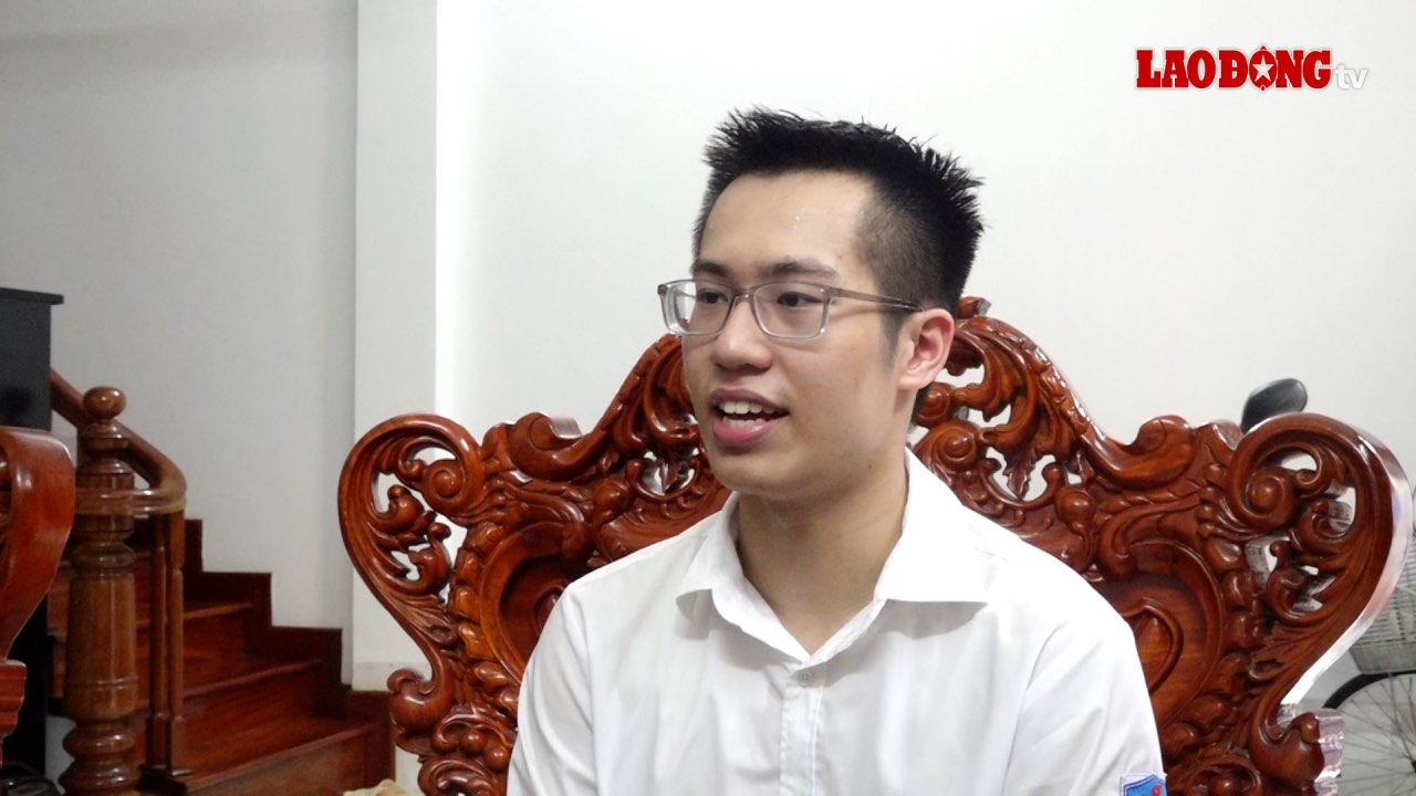 Nguyen Tu Quyet - valedictorian of block A00 (Nguyen Gia Thieu High School, Hanoi). Photo: Thanh Nhan