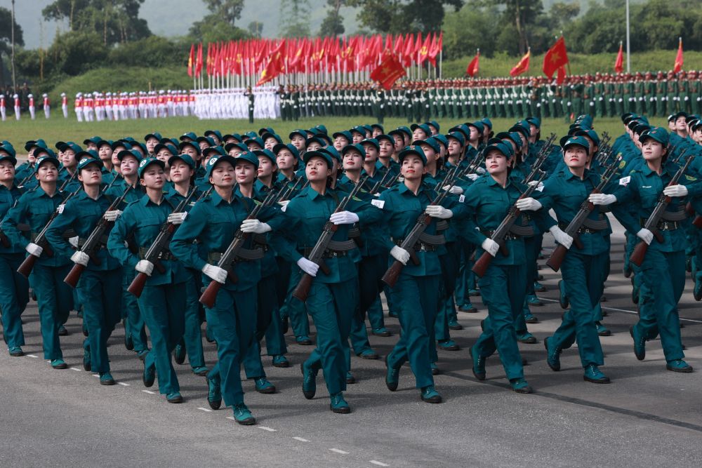 Khoi nu dan quan tu ve. Anh: Hai Nguyen