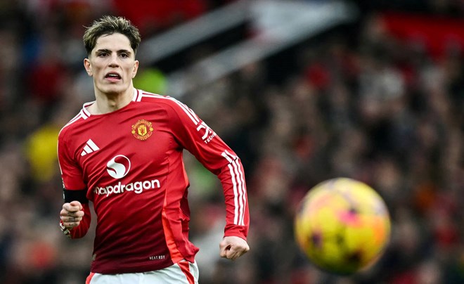 루벤 아모림은 가르나초를 올드 트래포드에 잔류시키고 싶어하지 않습니다. 사진: AFP