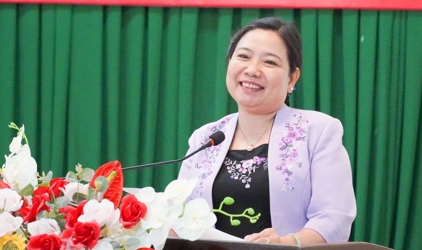 Ba Ho Thi Cam Dao, Pho Bi Thu Thanh uy, Chu tich Uy ban MTTQ Viet Nam TP Can Tho phat bieu tai hoi nghi. Anh: Phuong Anh