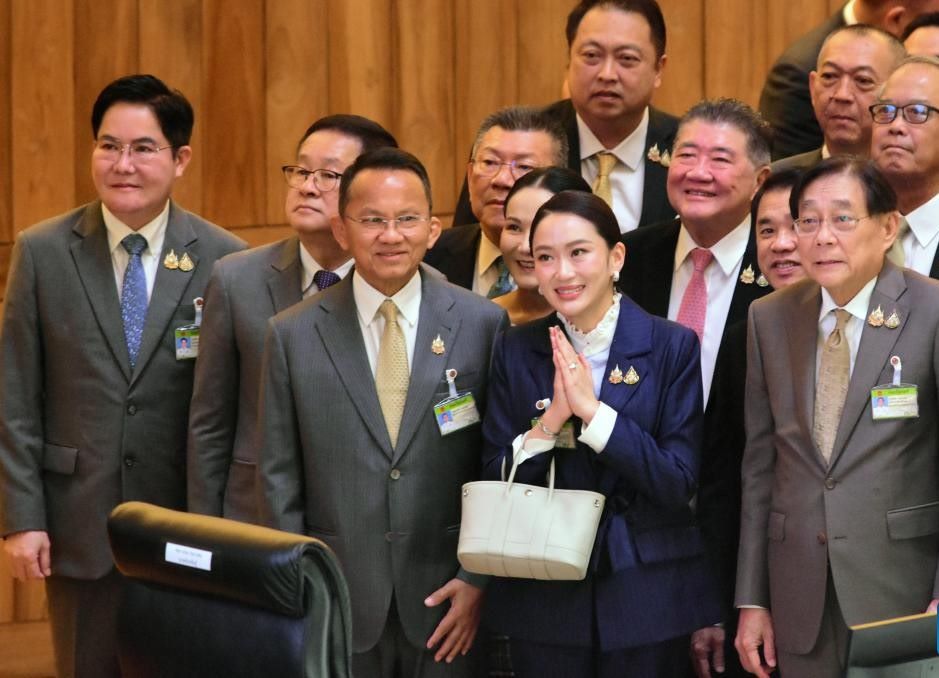 파에통탄 시나와트라 태국 총리가 2025년 3월 26일 불신임 투표를 통과했습니다. 사진: 신화통신