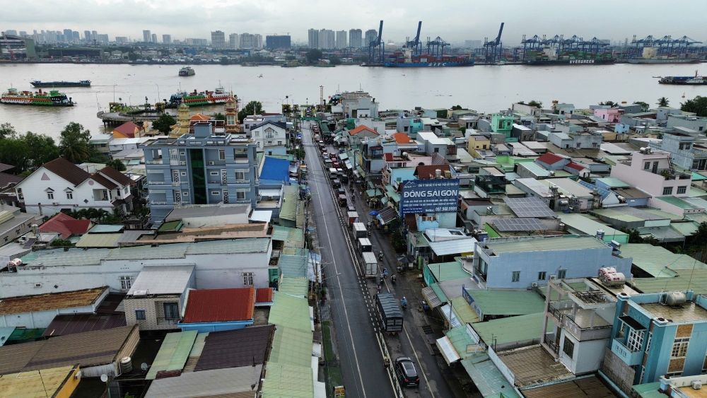 Huong tu Dong Nai ve TPHCM van dang ket keo dai, huong nguoc lai thong thoang. Anh: Anh Tu