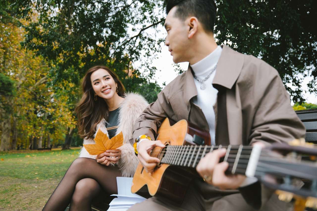 Mr. Hoang Phuc and his wife. Photo: Provided by the artist