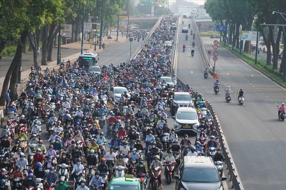 TPHCM se han che xe xang, dau tai cac khu vuc co nguy co o nhiem cao. Anh: Minh Quan