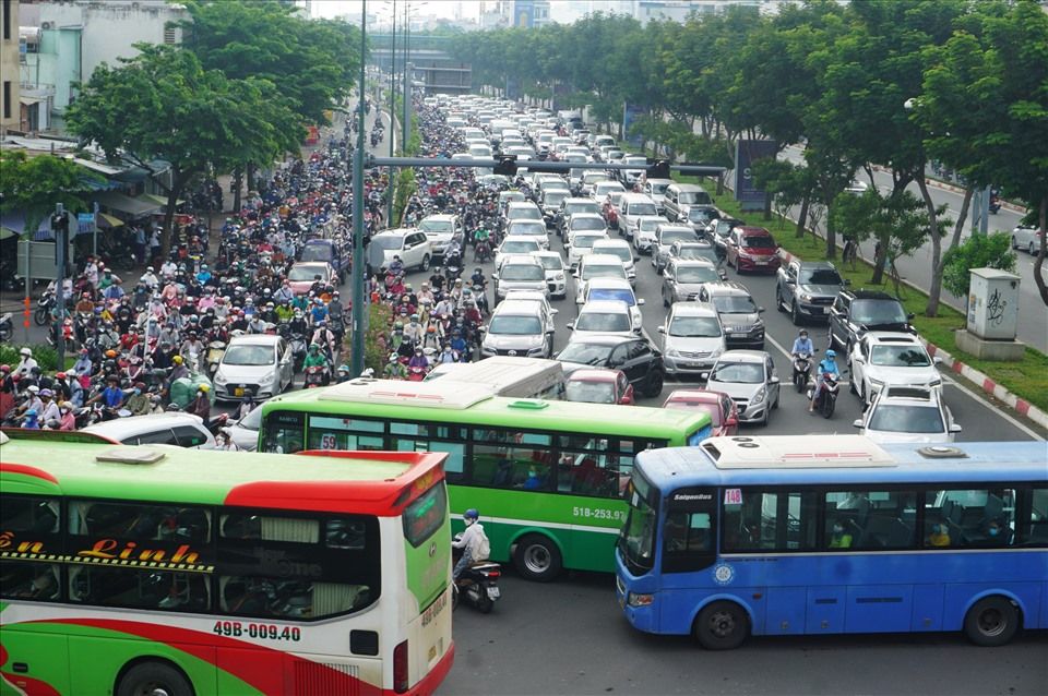Ho Chi Minh City after the merger will have about 11 million cars and motorbikes. Photo: Minh Quan