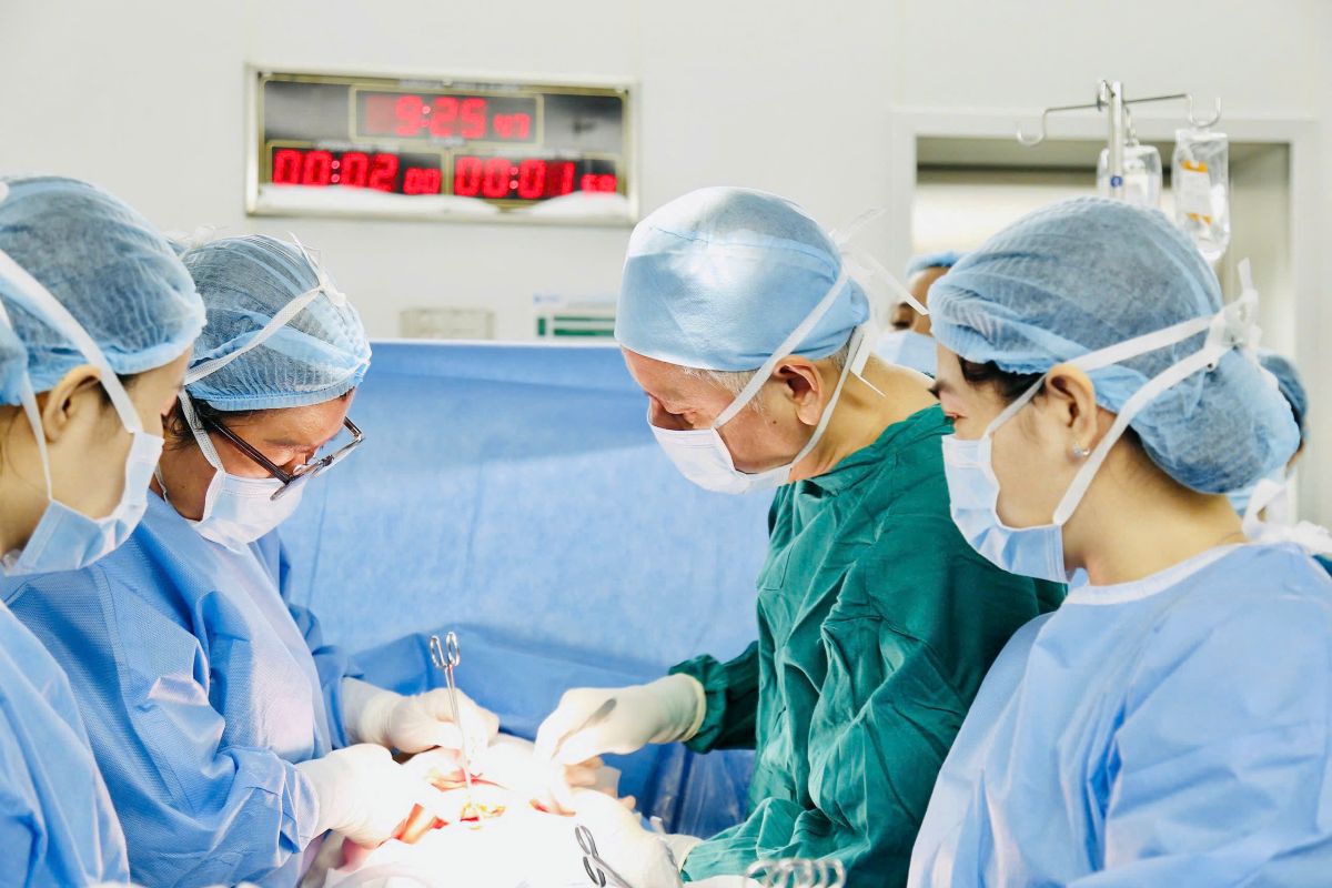 Another baby boy was born healthy thanks to a heart transplant in the fetus. Photo: Provided by the hospital