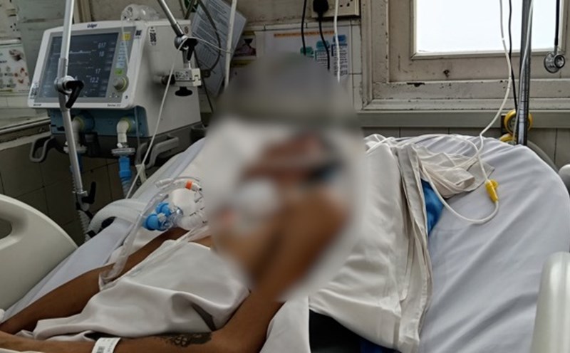 The patient with Japanese encephalitis is still receiving intensive treatment. Photo: Ho Chi Minh City Hospital for Tropical Diseases