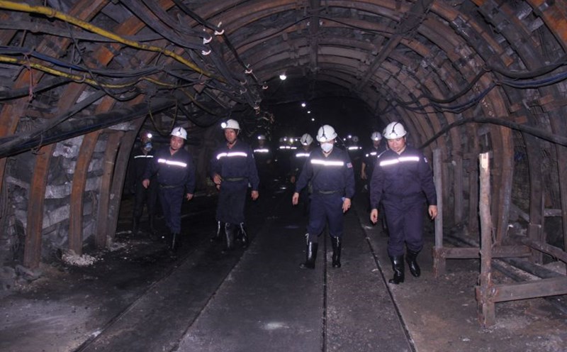In the first 6 months of the year, the entire TKV Group did not have type I incidents, the number of work-related accidents decreased significantly compared to the same period. Photo: TKV