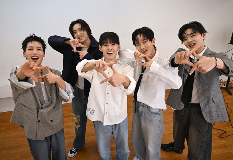 The members of the Korean music group 1VERSE, including 2 North Korean members. Photo: AFP