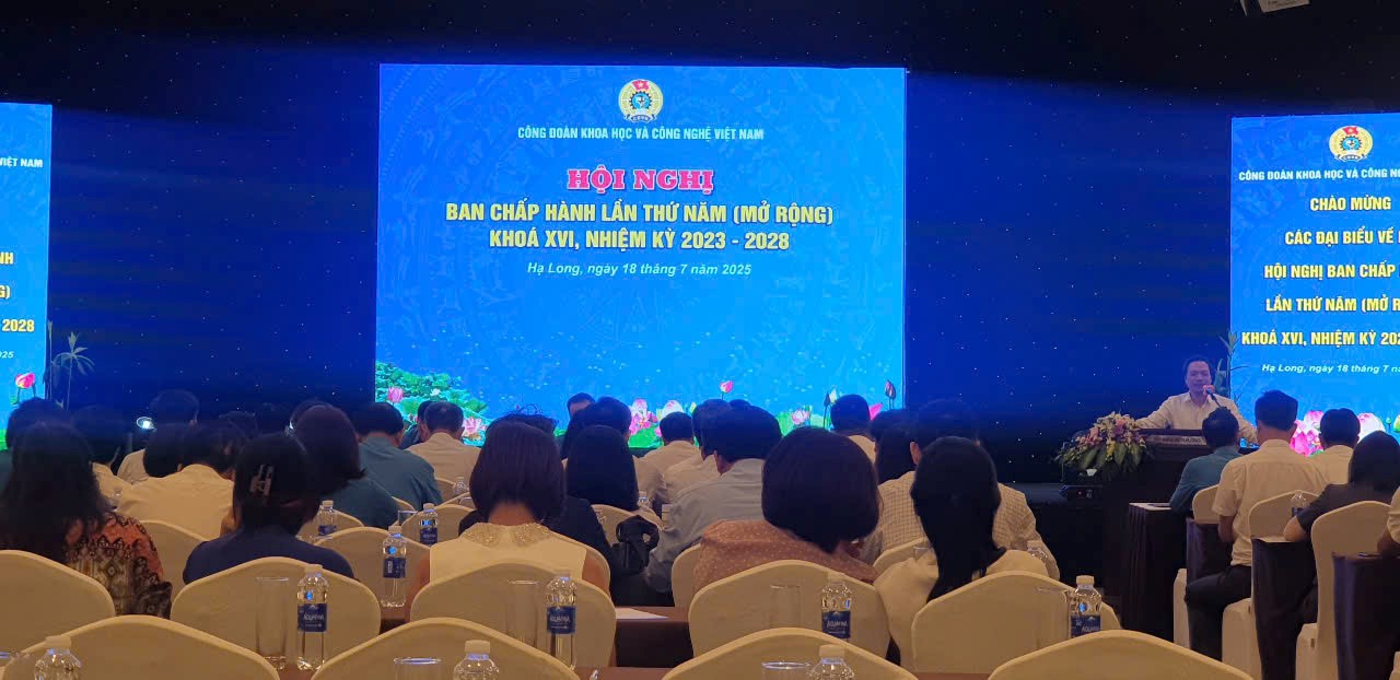 El 5º Comite Ejecutivo de Vietnam de Sindicato de Ciencias y Tecnologia Sindicato, Curso 16, termino 2023-2028. Foto: Nguyen Hung