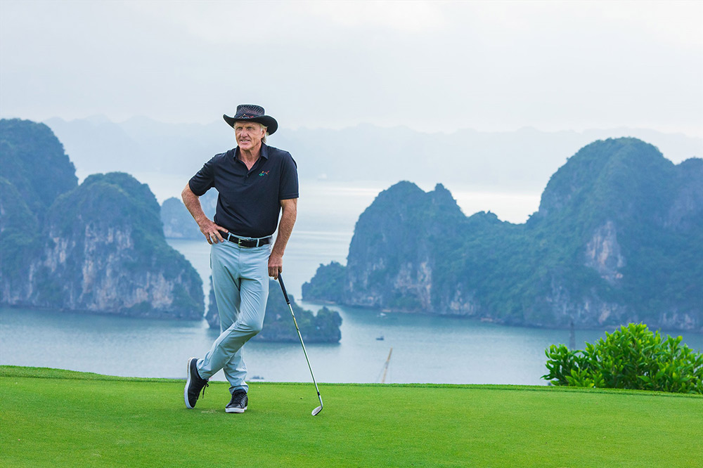 Greg Norman da thiet ke ba san golf tai Viet Nam. Anh: Greg Norman