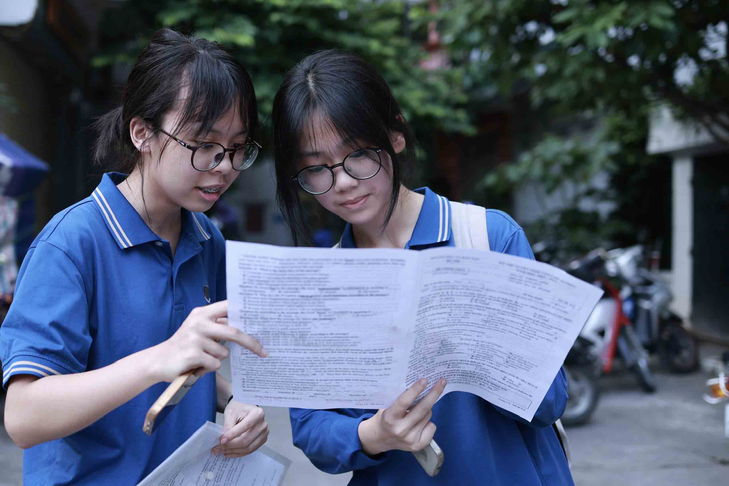 This afternoon, Hanoi announced the additional standards for grade 10 high school. Photo: Hai Nguyen