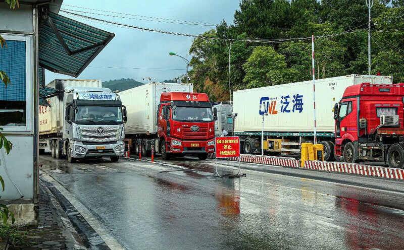 Import-export activities in the province are very vibrant. Photo: Khanh Linh