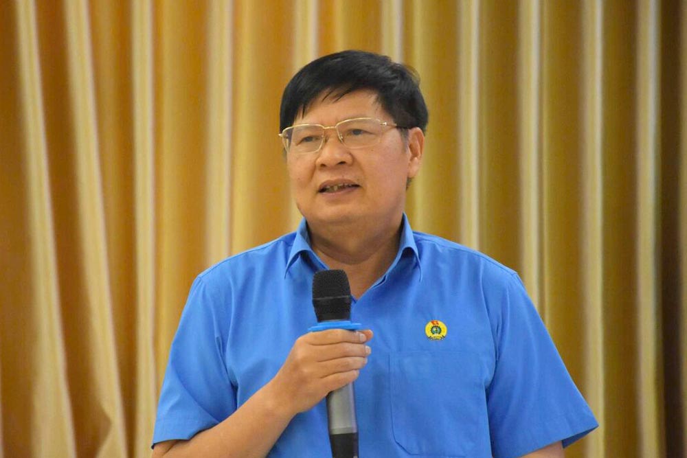 ベトナム労働総同盟のファン・ヴァン・アイン副会長が、2025年上半期の6ヶ月間の概要、グループ、総公社の労働組合競争部門の方向性、任務について述べました。写真:ミン・コイ