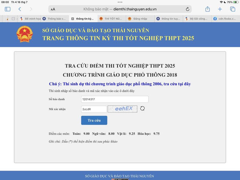 Diem thi tot nghiep THPT cua Huy Bach. Anh: Duc Van