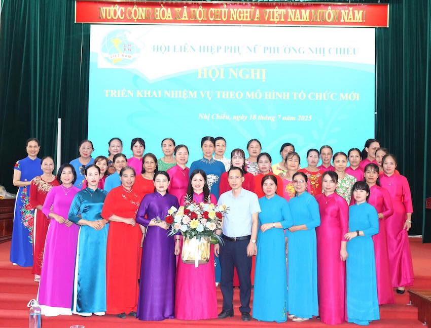 合併後のニュチエウ区女性協会の設立。写真:ニュチエウ区