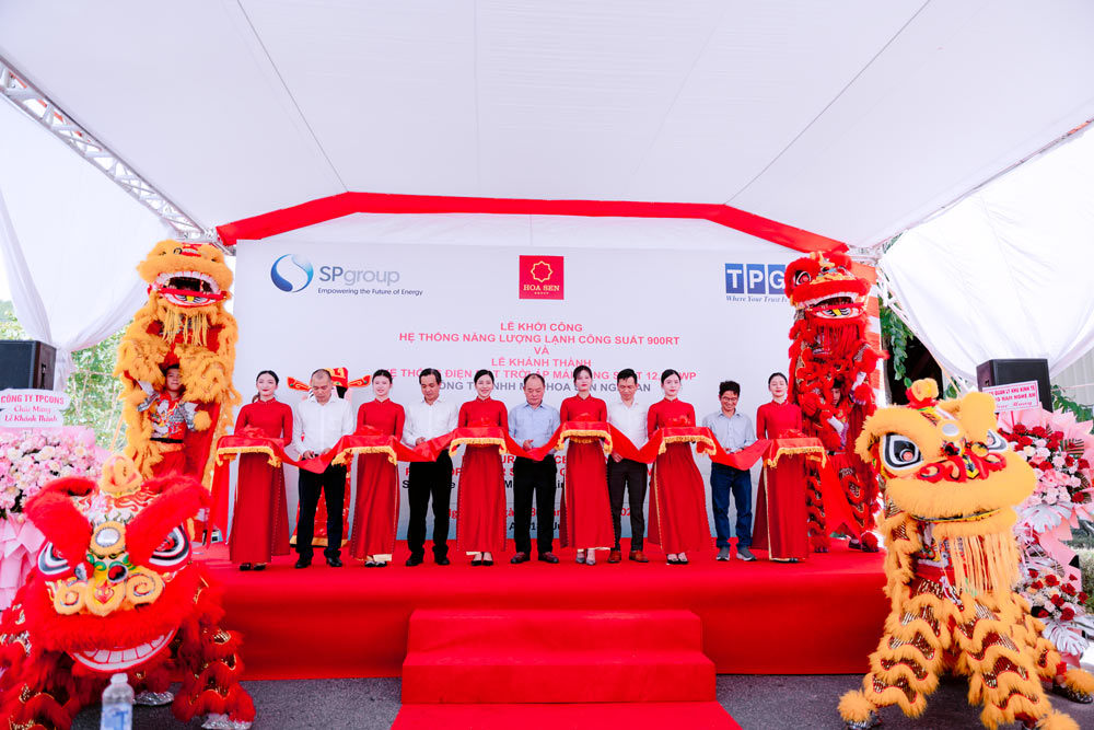 SP Group has just signed a cooperation agreement with Hoa Sen Group to deploy industrial cooling services according to the first "Cooling-as-a- Service" model in Vietnam. Photo: Provided by the enterprise