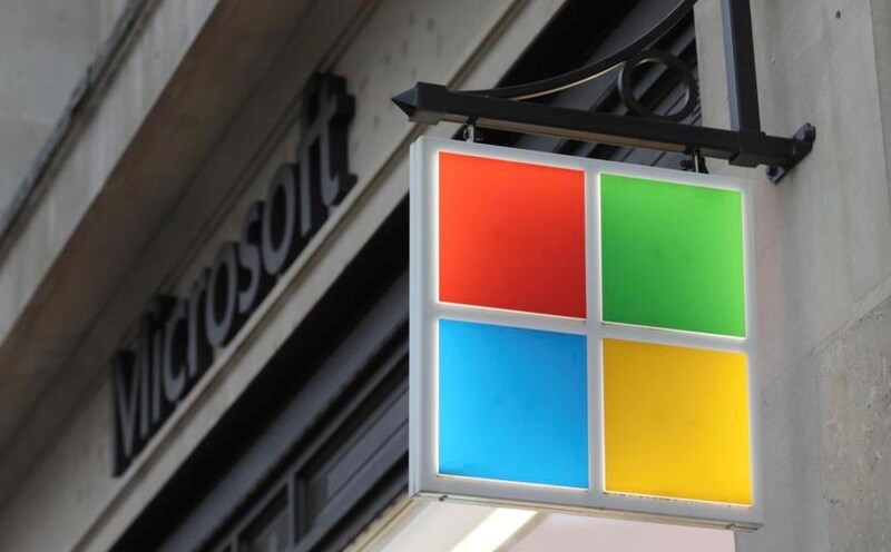 Microsoft tests AI features on Edge browser