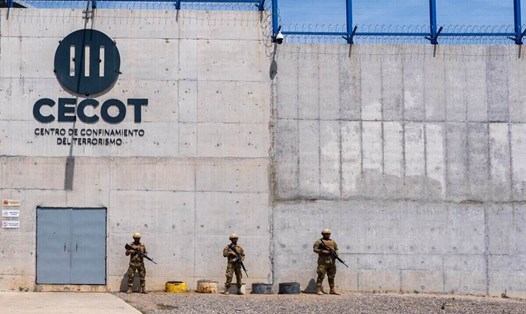 Lao xe vào đám đông ở Mỹ, hơn 20 người bị thương