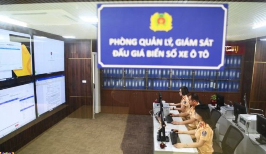 El 18 de julio, se subastaron mas de 1.100 placas con el monto de casi 59 mil millones. Foto: Departamento de Policia de Trafico