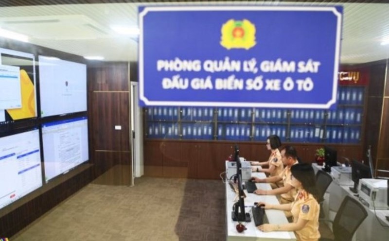 On July 18, more than 1,100 license plates were auctioned for nearly VND59 billion. Photo: Traffic Police Department