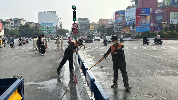 ハノイは、明るい首都への交通インフラストラクチャを飾ります - 青 - きれい - 美しい。写真：Cong Pham