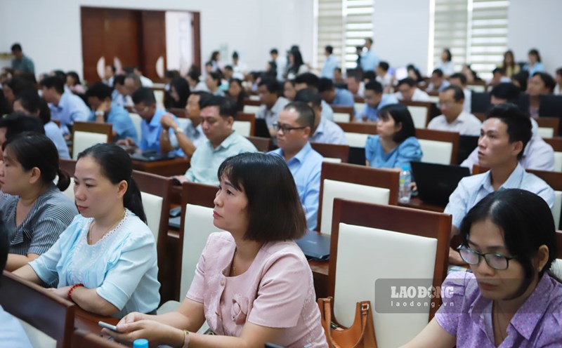 Gia Lai provincial cadres and civil servants are trained and improved their professional qualifications. Photo: Hoai Phuong
