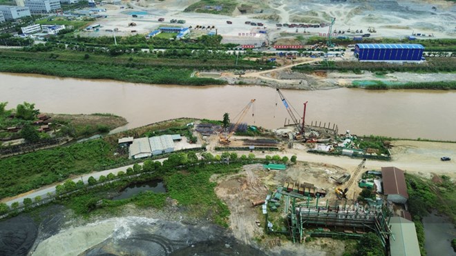 Trên công trường cầu 282 tỉ đồng nối Lào Cai – Trung Quốc