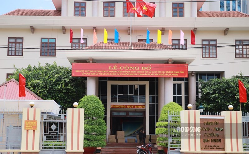 After the arrangement, the headquarters of the Quy Nhon City Party Committee (old Binh Dinh) was converted to the headquarters of the new Quy Nhon ward, Gia Lai province. Photo: Hoai Phuong