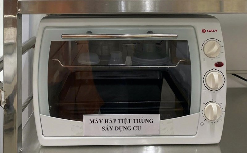 Milk containerless steamer for female workers. Photo: Quang Tri Trade Union