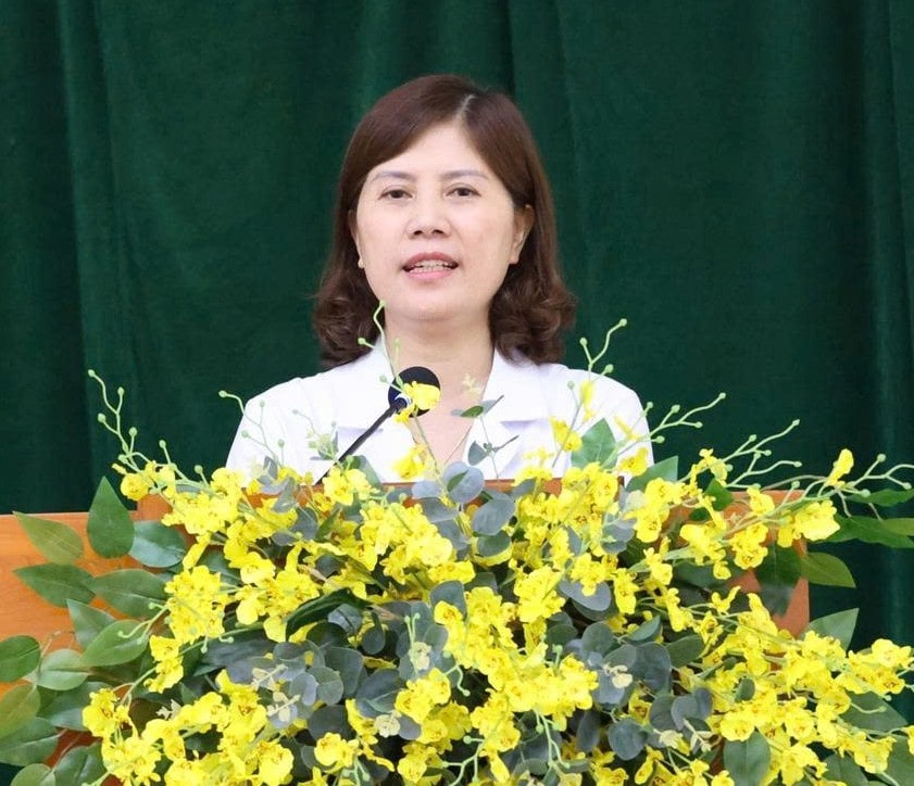 병원 부원장이자 Son La 지방 종합 병원 노동조합 위원장인 Mai Lan Huong 의사의 초상화 병원 노동조합원을 위해 모든 작은 일에 항상 찬란한 마음을 가진 사람. 사진: Nguyen Truong