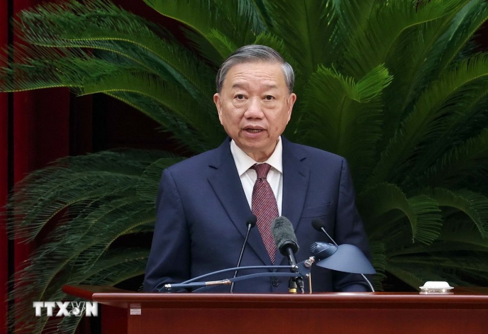 또 람 총비서 제13기 중앙위원회 제12차 회의 주재 및 폐막 연설. 사진: TTXVN