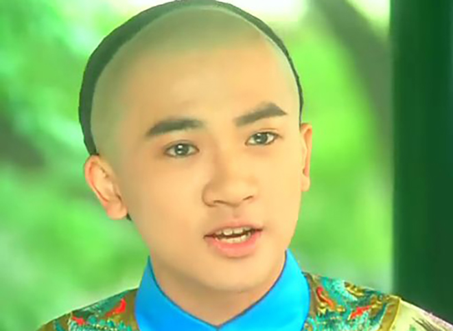 To Huu Bang noi tieng voi vai Ngu A Ca. Anh: Chup tu phim “Hoan Chau cach cach“.