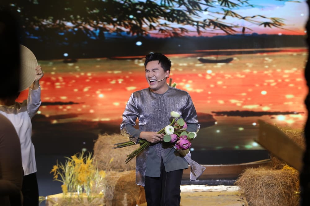 Voi man trinh dien nay, A vuong Du lich The gioi 2024 - Quoc Tri nhan duoc 36,25 diem den tu hoi dong giam khao.
