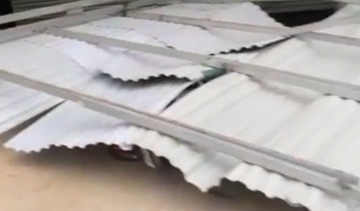 雨宿り中に男性を死亡させたハンサム。写真:X.D