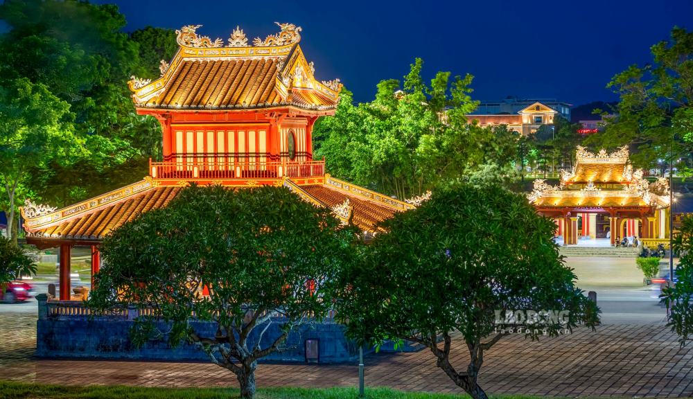 Dac biet, Phu Van Lau cung Nghinh Luong Dinh la 2 cong trinh cua Hue duoc chon de in vao to tien menh gia 50 nghin dong. Anh: Nguyen Phong 