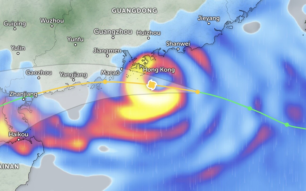위파 태풍이 홍콩(중국)에 접근하고 있습니다. 사진: Zoom Earth