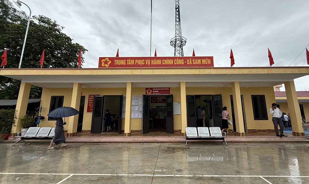 Day nha khang trang nhat duoc xa Sam Mun uu tien chon lam Trung tam phuc vu hanh chinh cong. Anh: Van Thanh Chuong