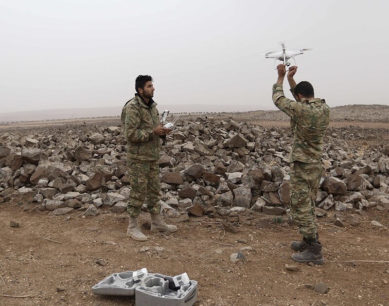 Russian military operates drones. Photo: Xinhua