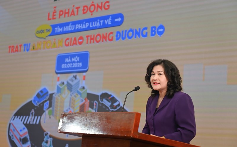 Deputy Minister of Home Affairs Nguyen Thi Ha spoke at the ceremony. Photo: Hai Long