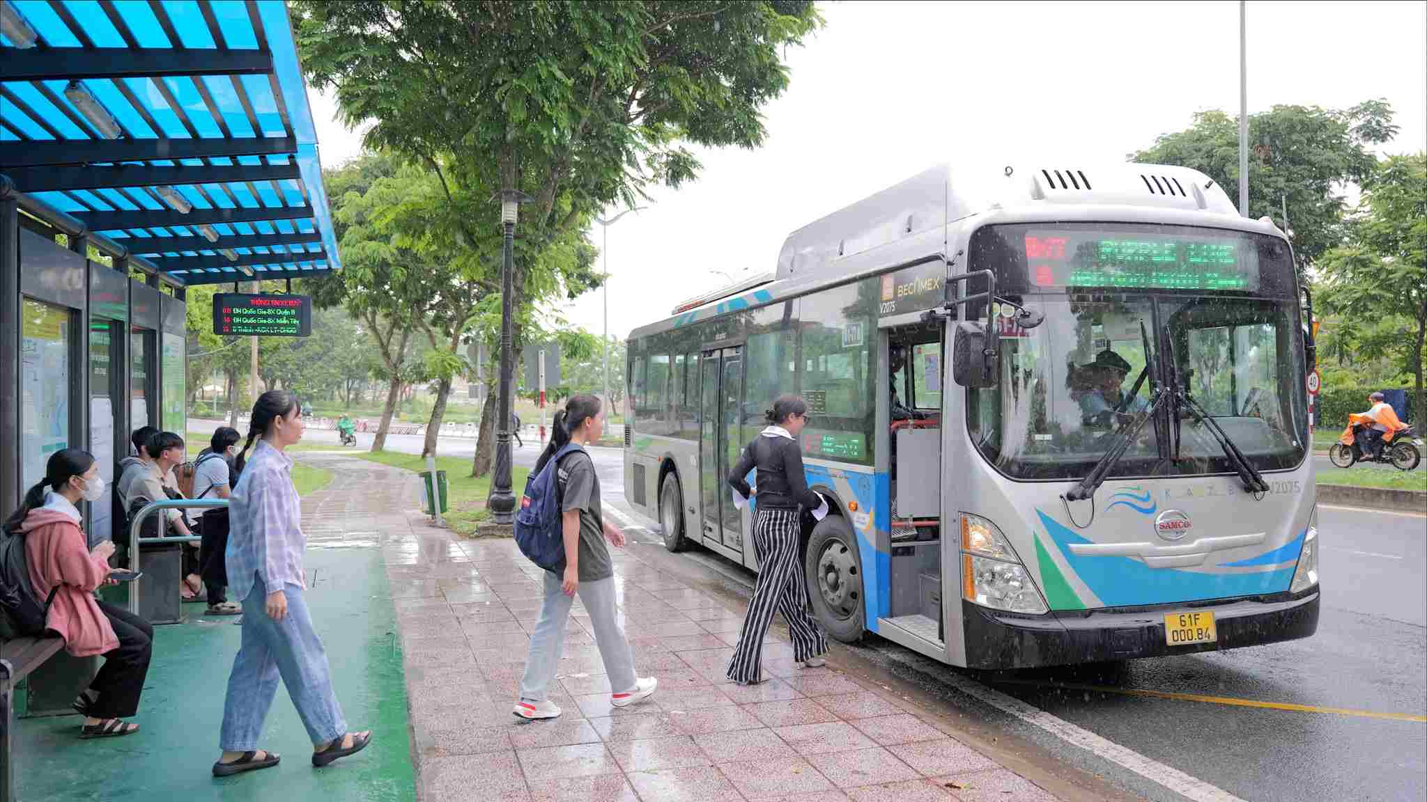 ビンズオン新都市圏からメトロ1号線を通過してホーチミン市に向かうバス路線がすでに存在します。写真:Becamex Tokyu