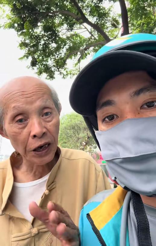 Doan video ve nghe si Van Toan va tai xe cong nghe dang “viral” tren mang xa hoi. Anh: Cat tu video