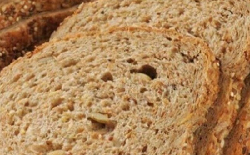 Whole wheat bread is one of the options that are considered suitable for breakfast for people with cirrhosis. Photo: Kieu Vu