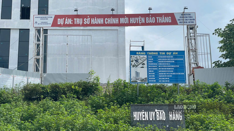 Von la Trung tam hanh chinh moi cua huyen, nhung khi khong con huyen, cong trinh se duoc chuyen ve dia phuong. Anh: Dinh Dai
