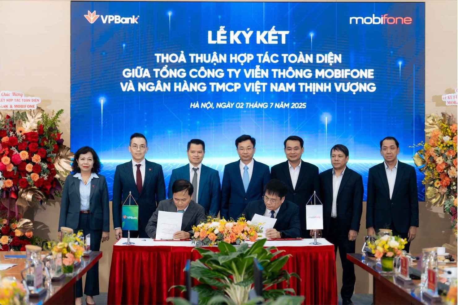 MobiFone va VPBank ky ket hop tac chien luoc: Dinh hinh mo hinh dich vu tai chinh - vien thong tich hop toan dien. Anh: MobiFone